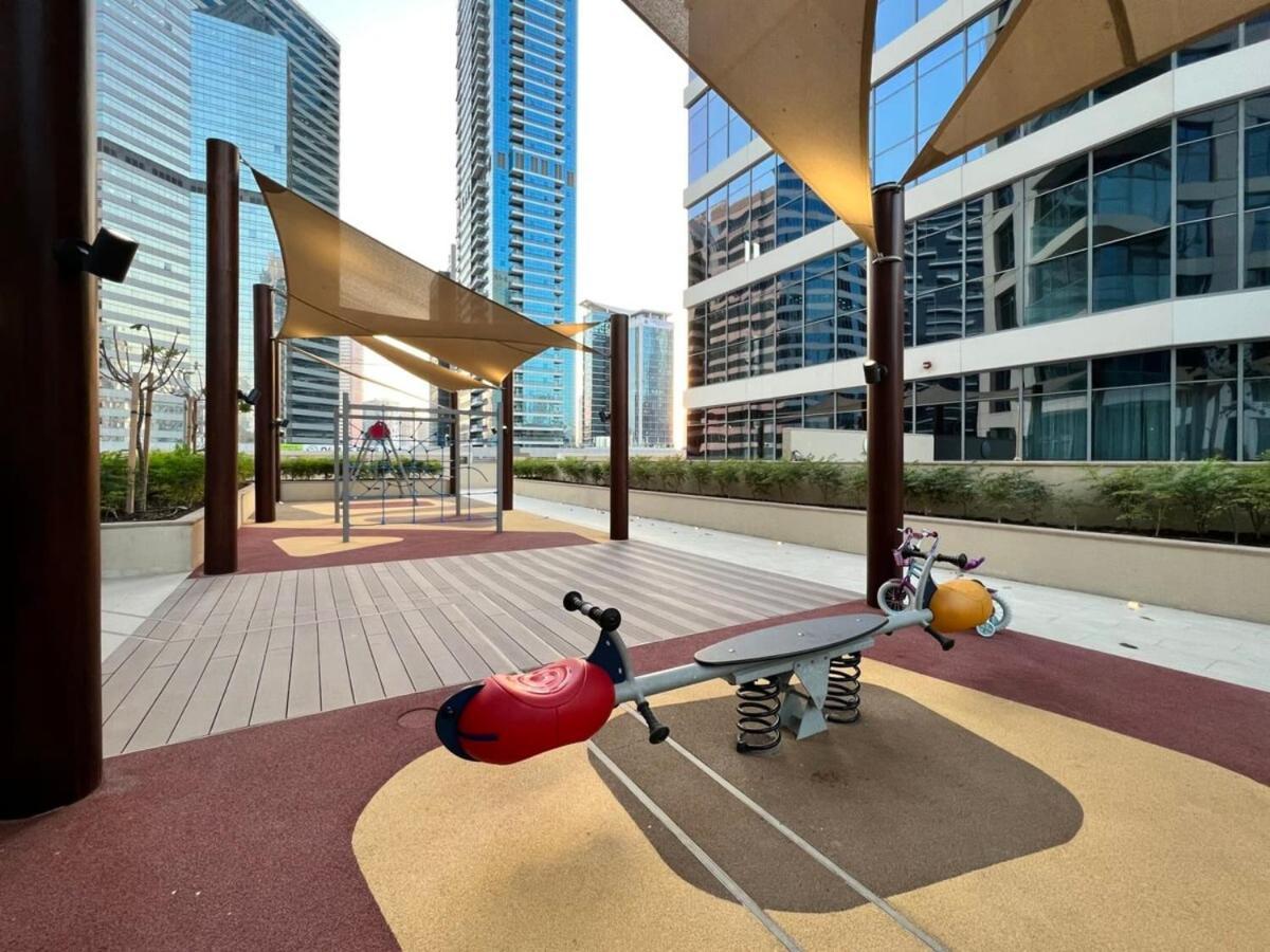 Appartamento Silkhaus Design 1Bdr With Burj Khalifa View In New Tower Dubai Esterno foto